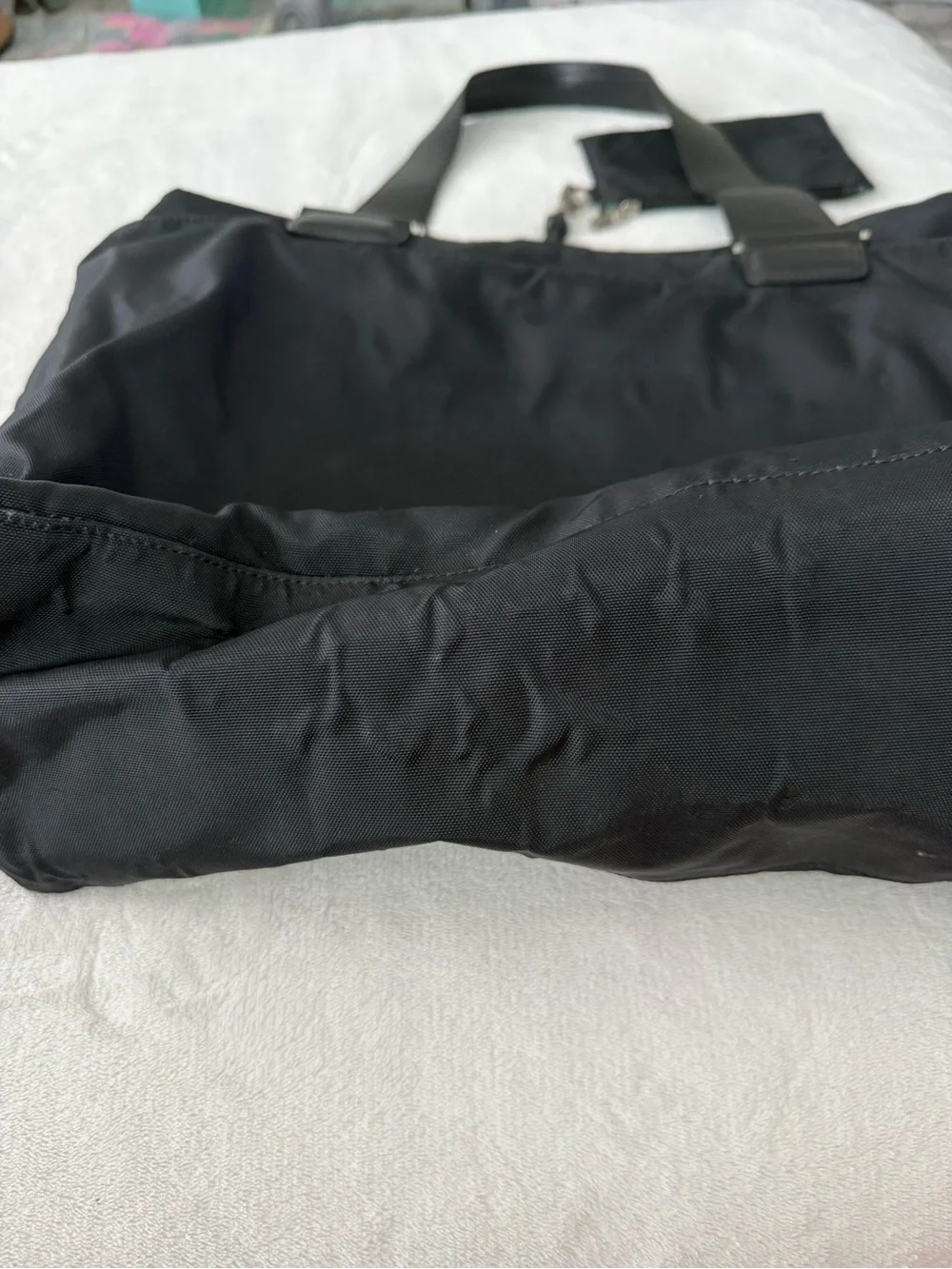 Tumi Black Nylon Bag Multiple Pockets Blue Lining Leather Handles